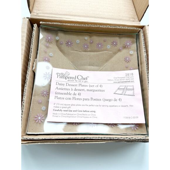 Pampered Chef Daisy Dessert Plates Set of 4 Glass 2818 Petal Pink White RETIRED - Picture 6 of 8